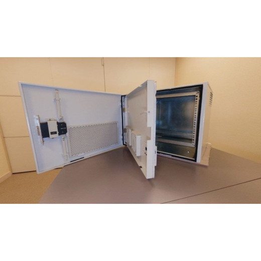 Кліматична шафа CSV 7U-450 PPP зовнішнього виконання, 19", IP54, з обігрівом та вентиляцією - CSV 7U-450 PPP
