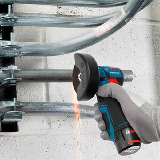 Bosch GWS 12V-76 Professional, акумуляторна кутова шліфмашина 76 мм, 2 акумулятори 12 В 3.0 Ah, зарядний пристрій GAL 12V-40, 3 диски, L-BOXX 102 - 0.601.9F2.00B
