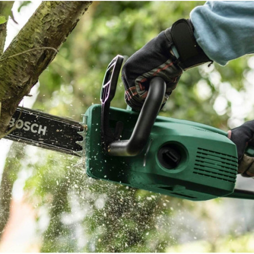 Bosch UniversalChain 40, електрична ланцюгова пила з шиною 40 см та двигуном 1800 Вт - 0.600.8B8.402