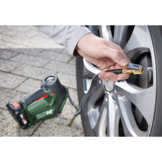 Bosch UniversalPump 18V - акумуляторний насос для накачування шин, спортивного інвентарю та надувних виробів - 0.603.947.100