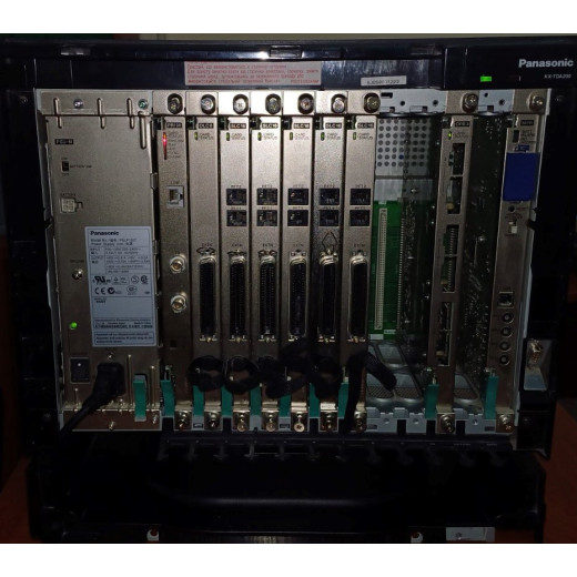 Panasonic KX-TDA200UA, цифрова атс, PRI-потік/ 8 системних/ 80 внутрішніх аналогових портів - KX-TDA200UA