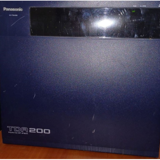 Panasonic KX-TDA200UA, цифрова атс, PRI-потік/ 8 системних/ 80 внутрішніх аналогових портів - KX-TDA200UA