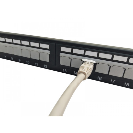 Патч-панель 19" 24xRJ-45 UTP, кат. 6А, із заднім організатором з пластиковими фіксаторами, LW - LW-PP74